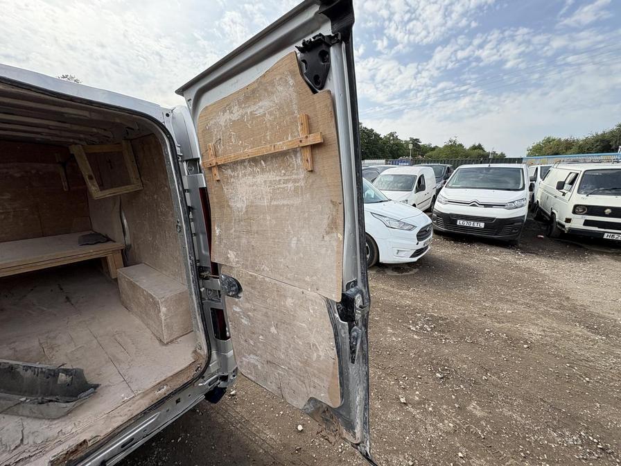 2015 Vauxhall Vivaro Vivaro 2900 Sportive CDTi – DV65MLO