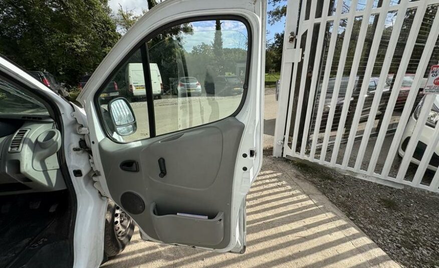 2011 Vauxhall Vivaro Vivaro  2700 CDTI SWB – YS60OHX