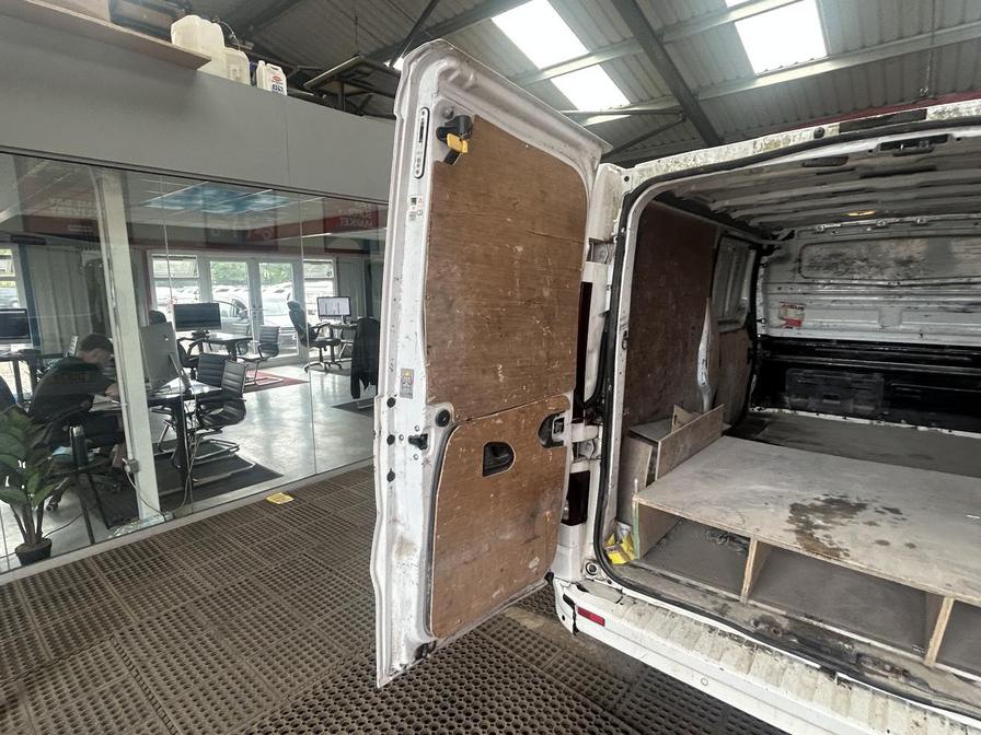 2017 Vauxhall Vivaro Vivaro 2900 Sportive CDTi – DU17FKT