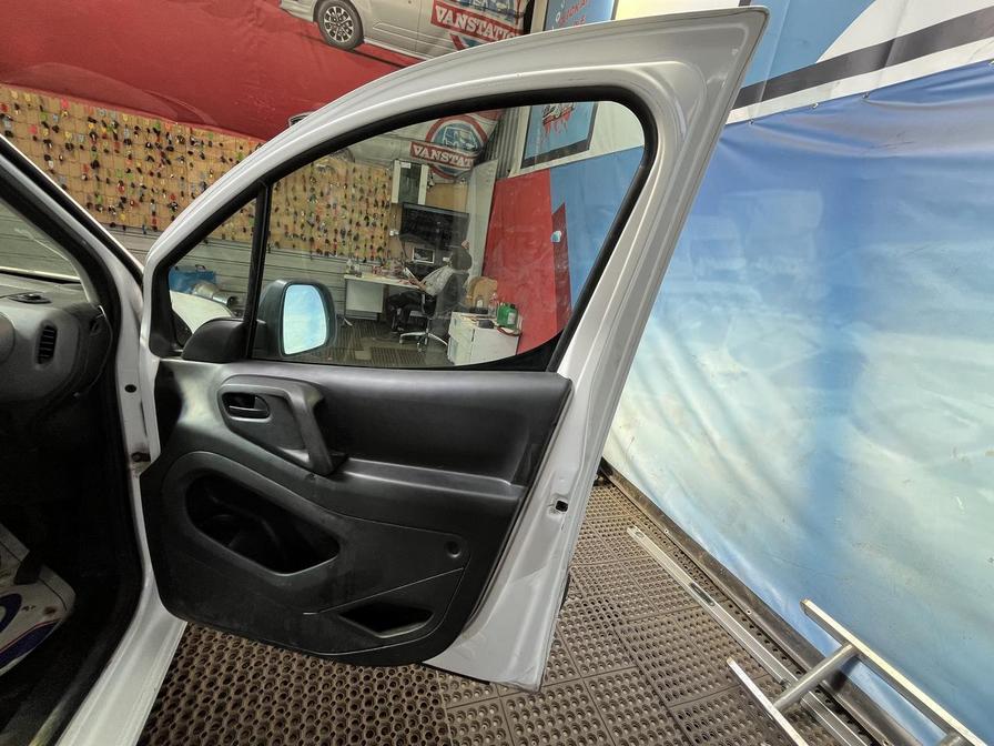 2016 Citroen Berlingo Berlingo 725 X HDI – YA16NBD