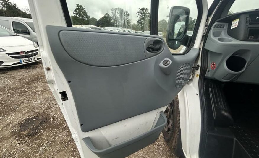2013 Ford Transit Transit 125 T330 AWD – YE62XKW