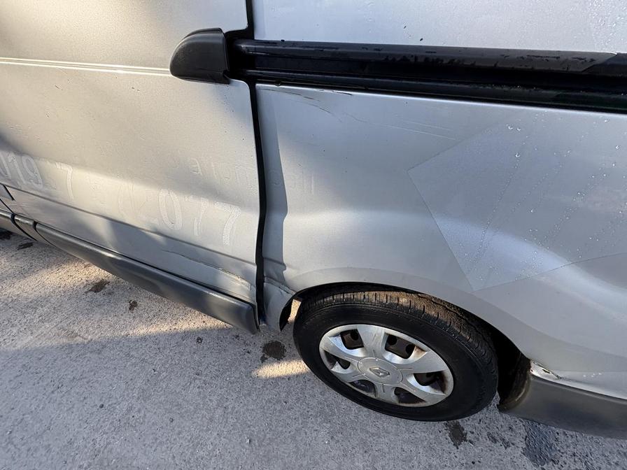 2013 Renault Trafic Trafic SL29 DCI – HN13EZD
