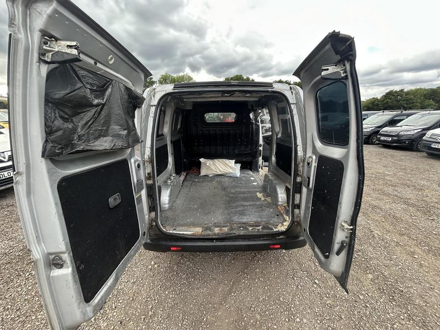 2010 Nissan NV200 NV200 SE DCI – LM60KCY