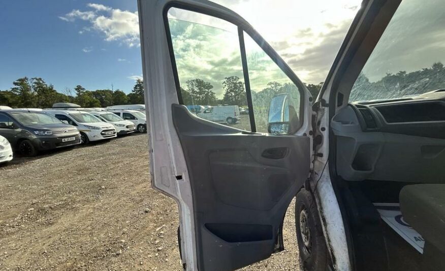 2015 Ford Transit Transit 350 – LM15YKP