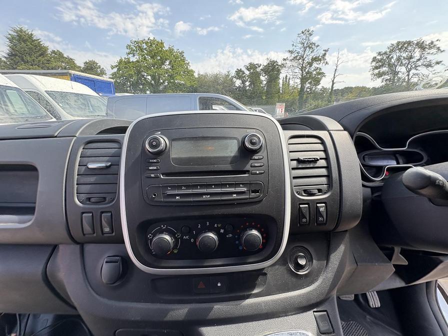 2015 Vauxhall Vivaro Vivaro 2900 Sportive CDTi – EO15LKL