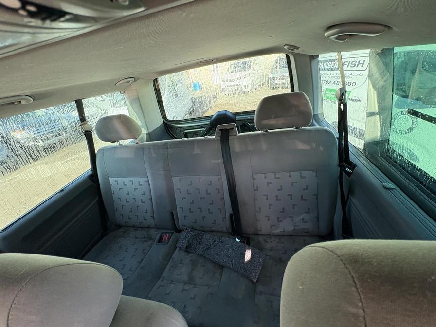2009 Volkswagen Transporter Transporter Shuttle SE 174 LWB – WX09JHF