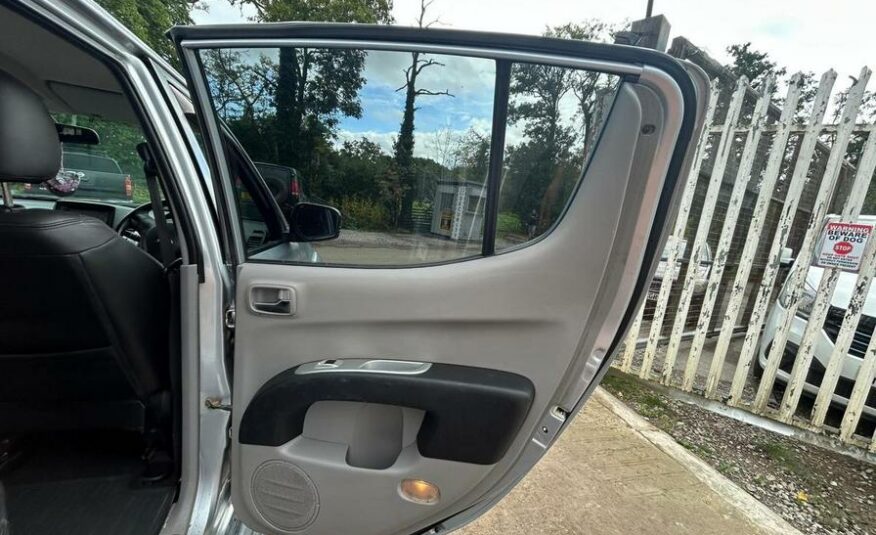 2012 Mitsubishi L200 L200 Barbarian LWB Double Cab DI-D 4×4 Auto – YX12VDF