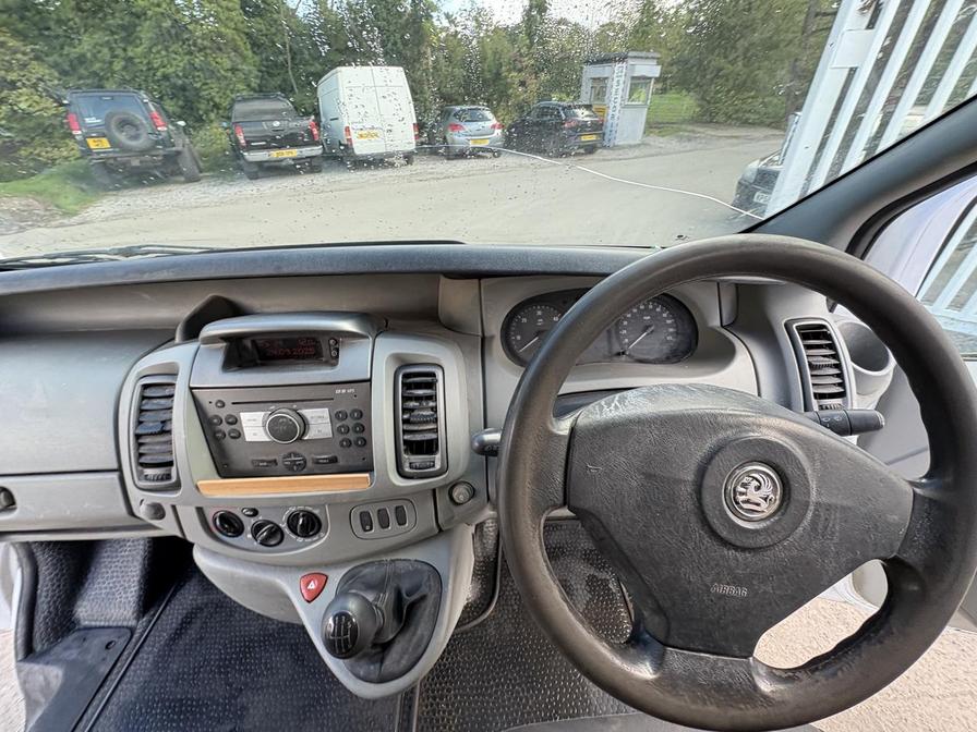 2010 Vauxhall Vivaro Vivaro 2900 CDTI LWB – FP59KKM