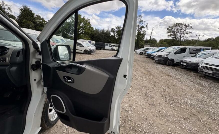 2017 Renault Trafic Trafic LL29 Sport Nav Energy dCi – FE67GYT