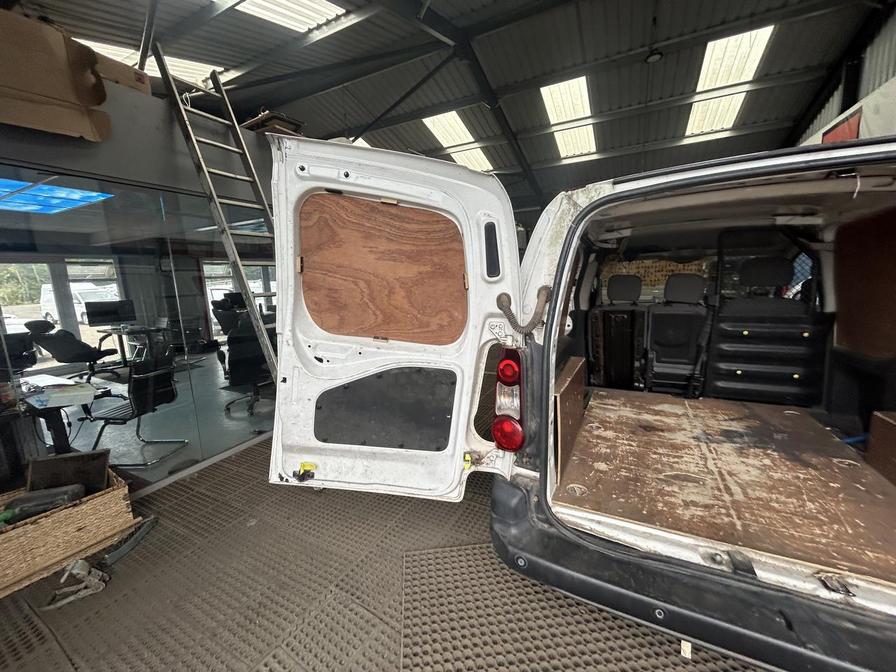 2016 Peugeot Partner Partner 850 Professional HDI – MX16XTF