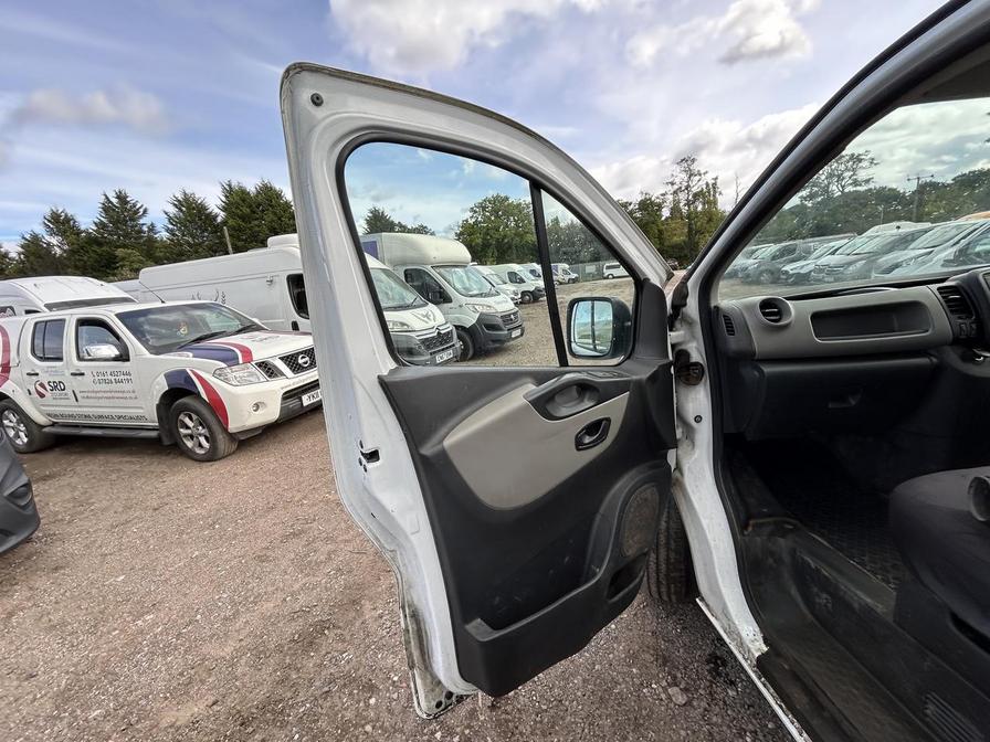 2015 Renault Trafic Trafic SL27 Business+ dCi – EA15BVT