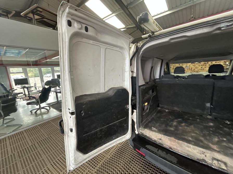 2018 Vauxhall Combo Combo 2300 CDTi – SA18RXS