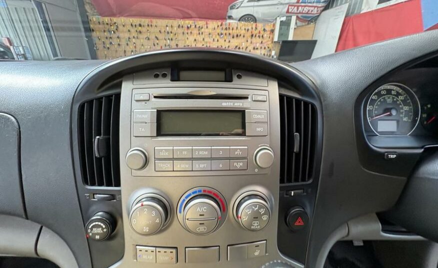 2012 Hyundai i800 i800 Style CRDi Auto – EJ12LVE