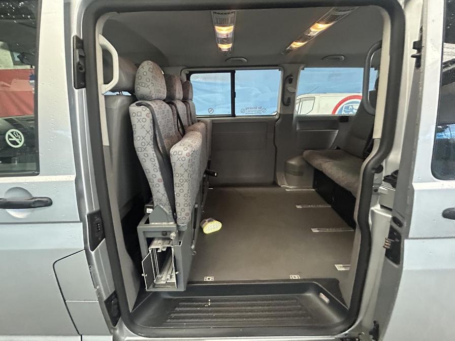 2009 Volkswagen Transporter Transporter Shuttle SE130 SWB – KX59CVL