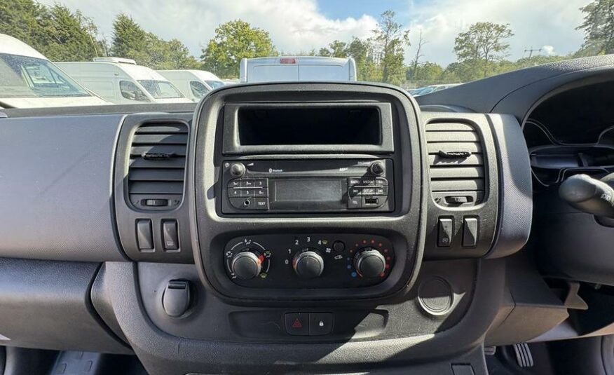 2016 Vauxhall Vivaro Combi Vivaro  Combi CDTi S/S – DY66UXW