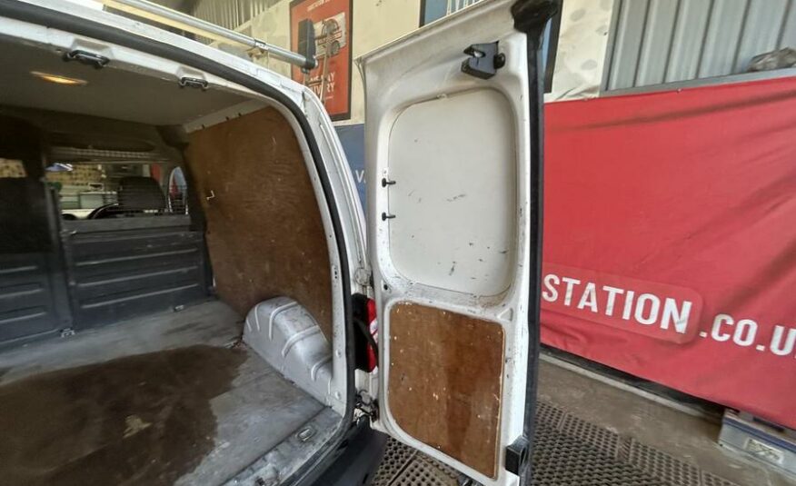 2012 Volkswagen Caddy Caddy C20 TDI 75 – NU62FZL