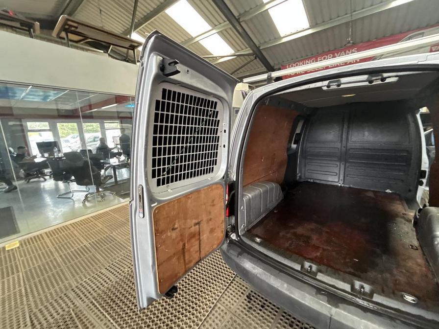 2013 Volkswagen Caddy MaxI Caddy Maxi C20 TDI – DN13VSM