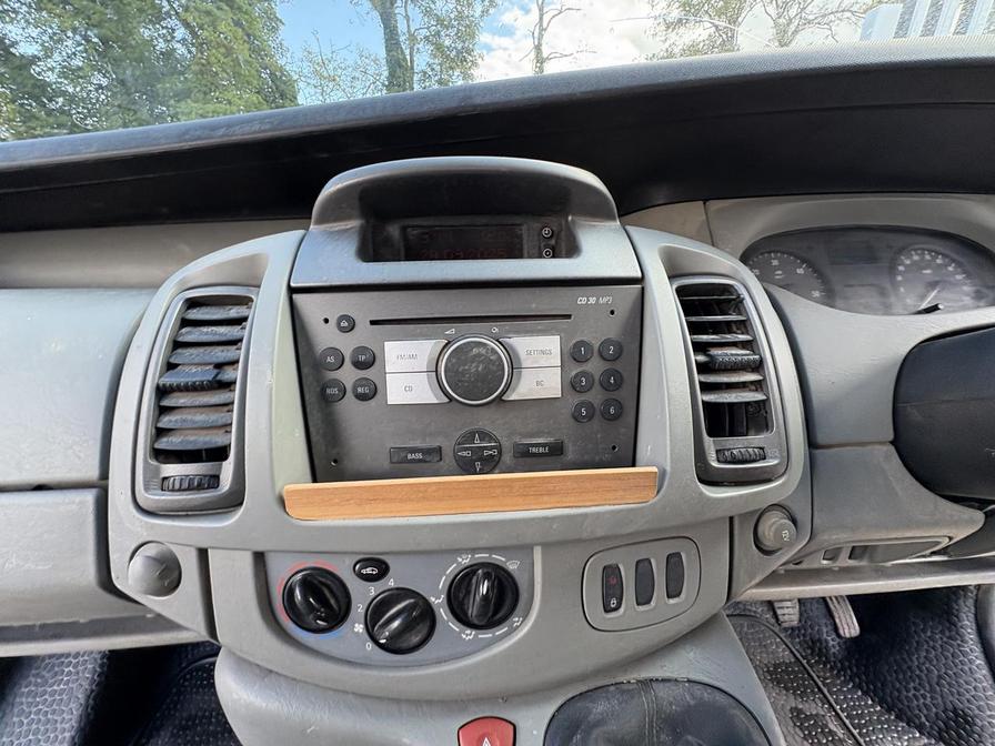 2010 Vauxhall Vivaro Vivaro 2900 CDTI LWB – FP59KKM