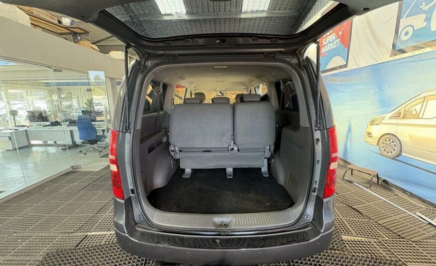 2012 Hyundai i800 i800 Style CRDi Auto – EJ12LVE