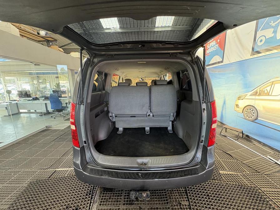 2012 Hyundai i800 i800 Style CRDi Auto – EJ12LVE