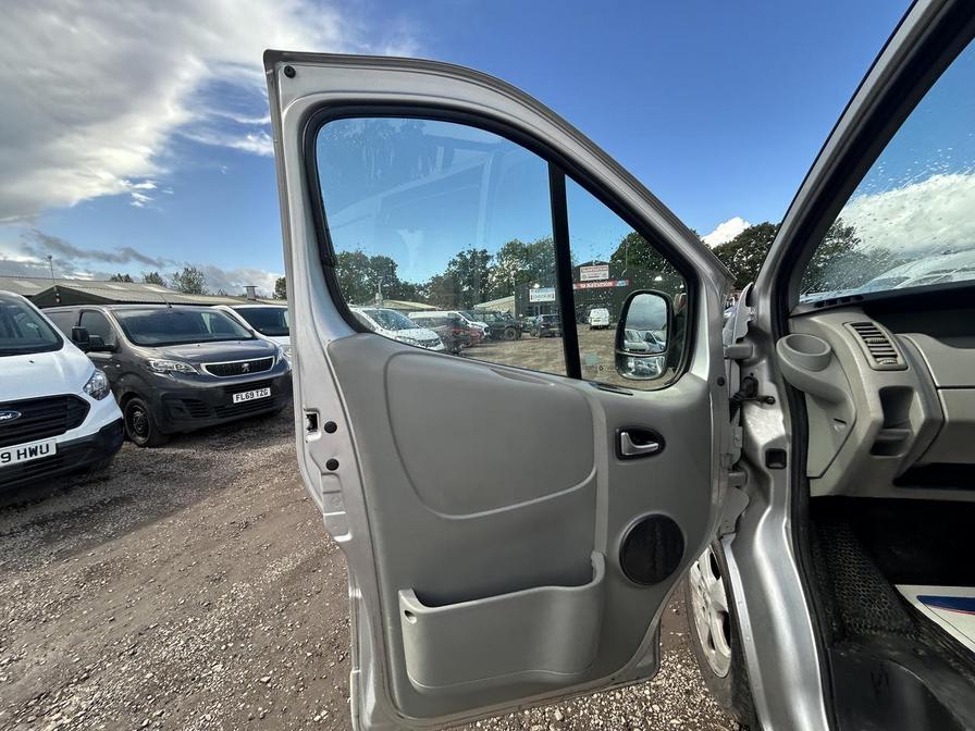 2012 Vauxhall Vivaro Vivaro 2900 Sportive CDTi LWB – DG62MTZ