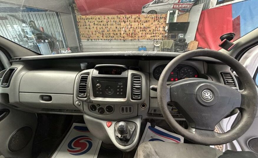 2004 Vauxhall Vivaro Vivaro 2700 Dti SWB – YD54FUW