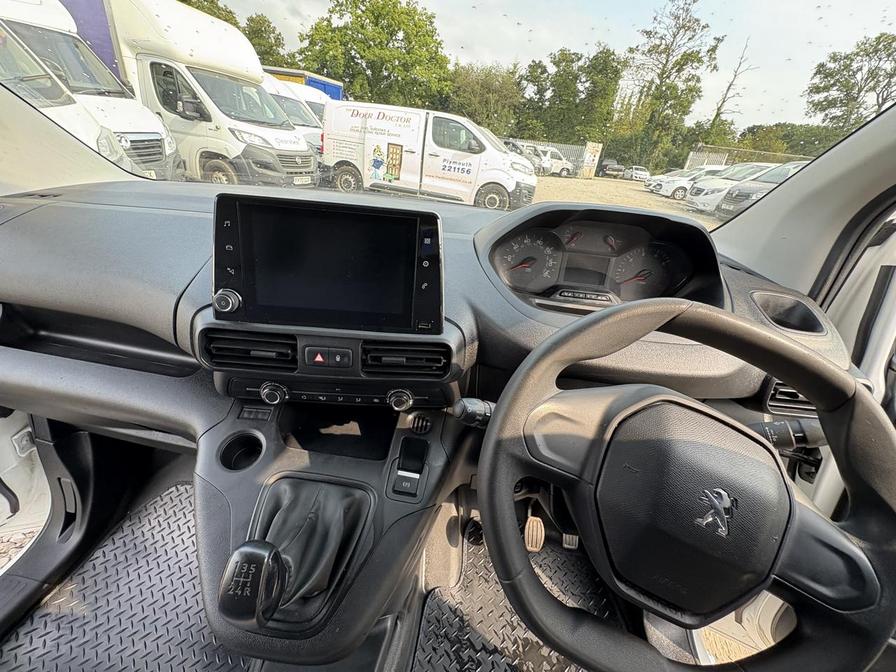 2021 Peugeot Partner Partner Professional L1 Blue HDi – NY21DLU