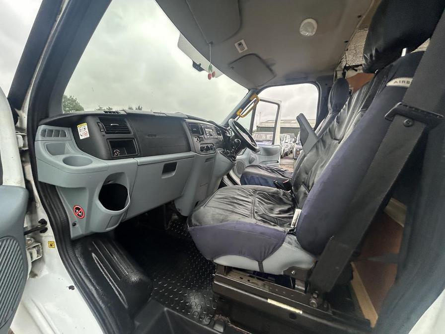 2013 Ford Transit Transit 125 T330 AWD – YE62XKW