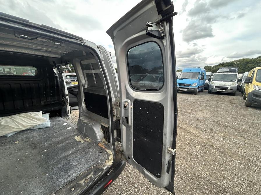 2010 Nissan NV200 NV200 SE DCI – LM60KCY