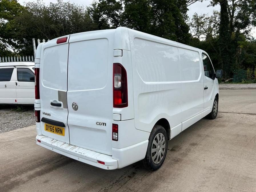 2015 Vauxhall Vivaro Vivaro 2900 Sportive CDTi – DY65NRN