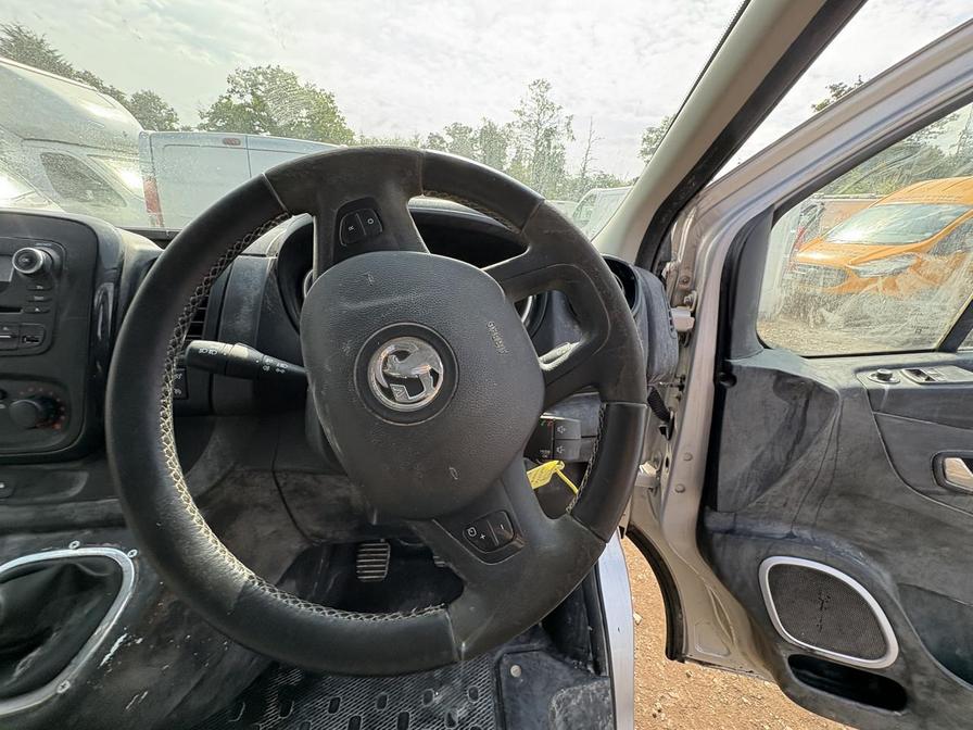 2015 Vauxhall Vivaro Vivaro 2900 Sportive CDTi – DV65MLO