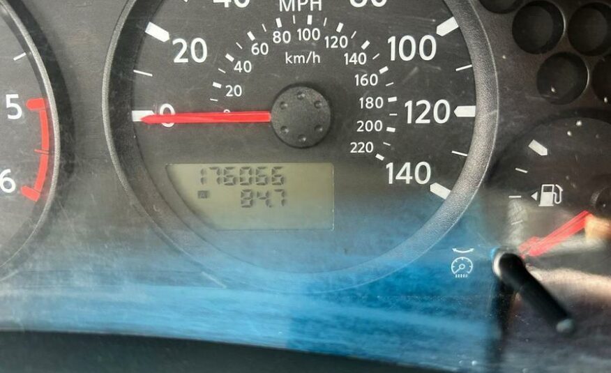 2009 Nissan Navara Navara Aventura Double Cab dCi Auto – YT09UDP