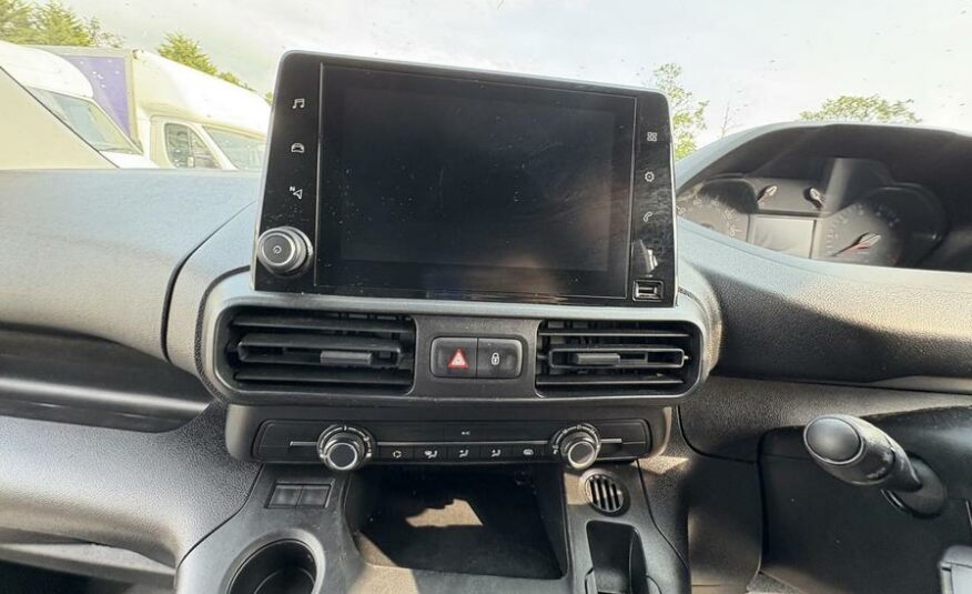 2021 Peugeot Partner Partner Professional L1 Blue HDi – NY21DLU