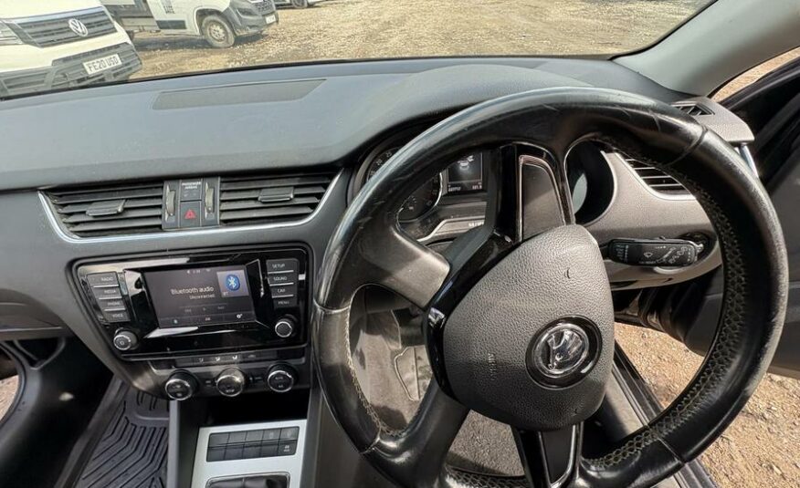 2014 Skoda Octavia Octavia SE TDI CR – FV14XKC