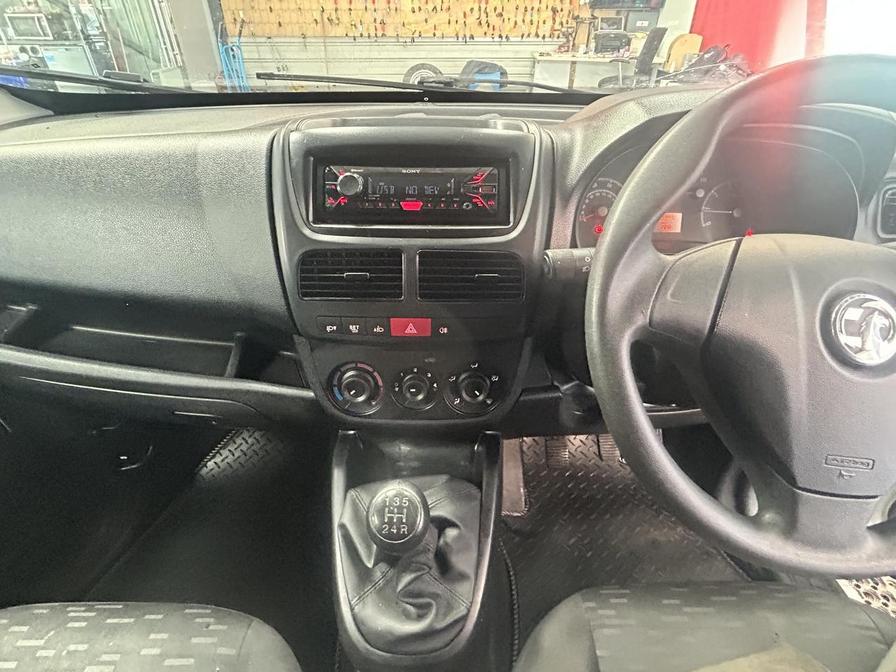 2017 Vauxhall Combo Combo 2000 CDTi – YP67PVO