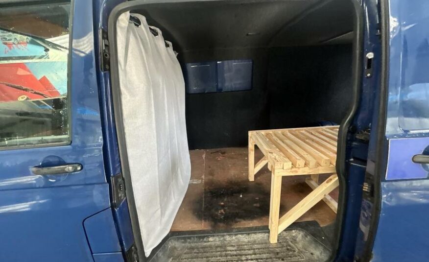 2007 Volkswagen Transporter Transporter T30 102 TDI LWB – RJ07YDT