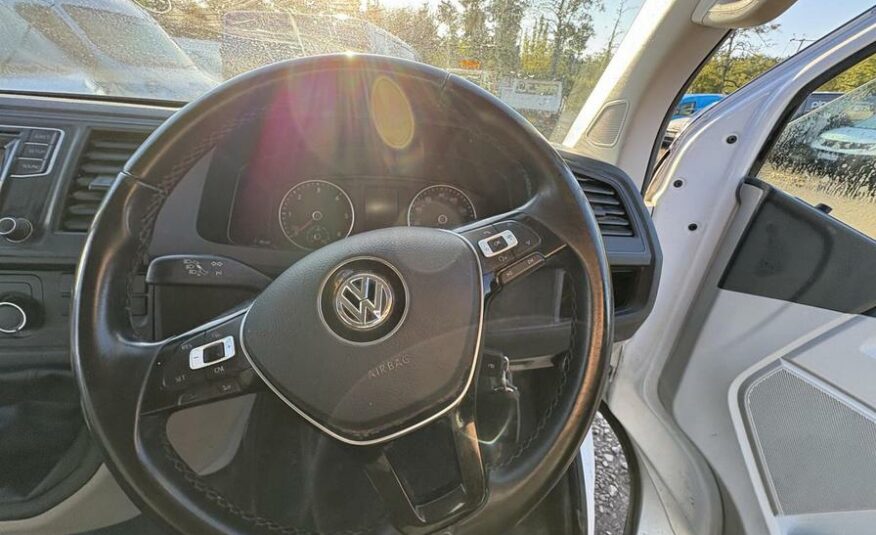 2019 Volkswagen Transporter Transporter T28 Highline TDI BlueMotion Technology – DE19VRY