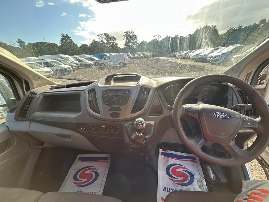 2015 Ford Transit Transit 350 – LM15YKP