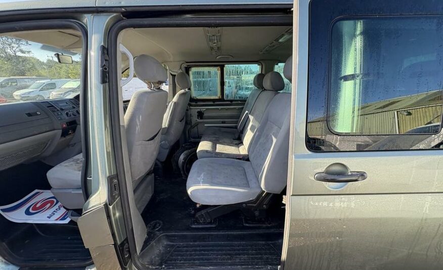 2009 Volkswagen Transporter Transporter Shuttle SE 174 LWB – WX09JHF