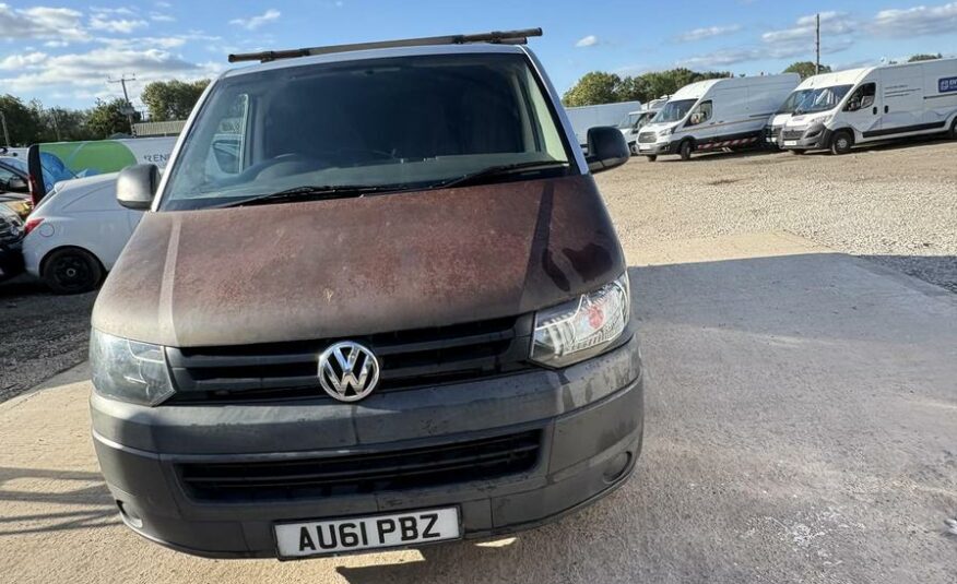 2011 Volkswagen Transporter Transporter T28 102 TDI SWB – AU61PBZ