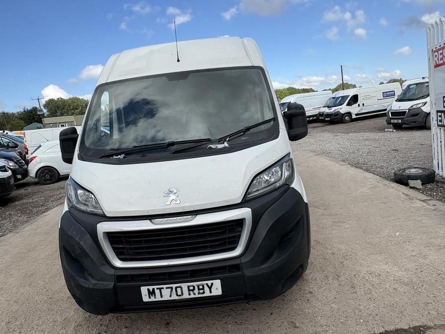 2020 Peugeot Boxer Boxer 335 Professional L2H2 Blue HDi – MT70RBY