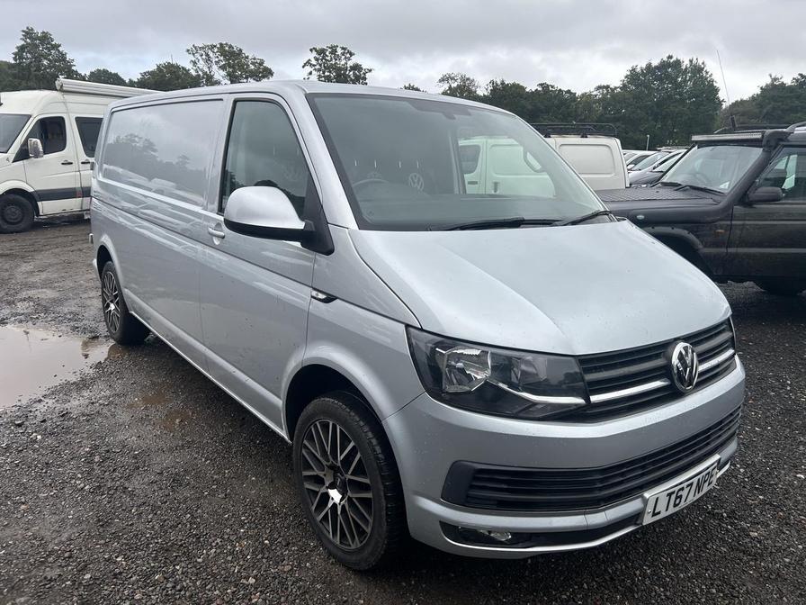 2017 Volkswagen Transporter Transporter T30 Highline TDI BlueMotion Technology – LT67NPE