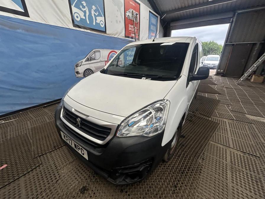 2017 Peugeot Partner Partner 850 S L1 Blue HDi – KF17WPO