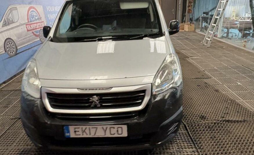 2017 Peugeot Partner Partner Professional L1 Blue HDi – EK17YCO
