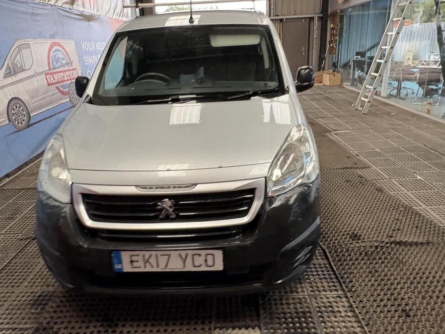 2017 Peugeot Partner Partner Professional L1 Blue HDi – EK17YCO
