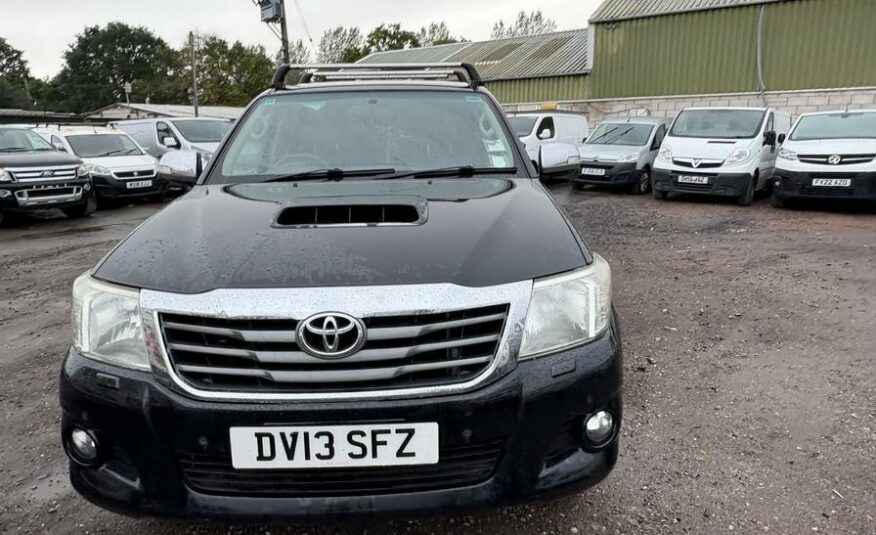2013 Toyota Hilux HI-Luxury Invincible D-4D 4×4 Double Cab Auto – DV13SFZ