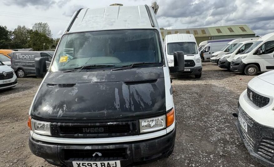 2000 Iveco Daily Daily 2000 35S11 LWB – X593BAJ