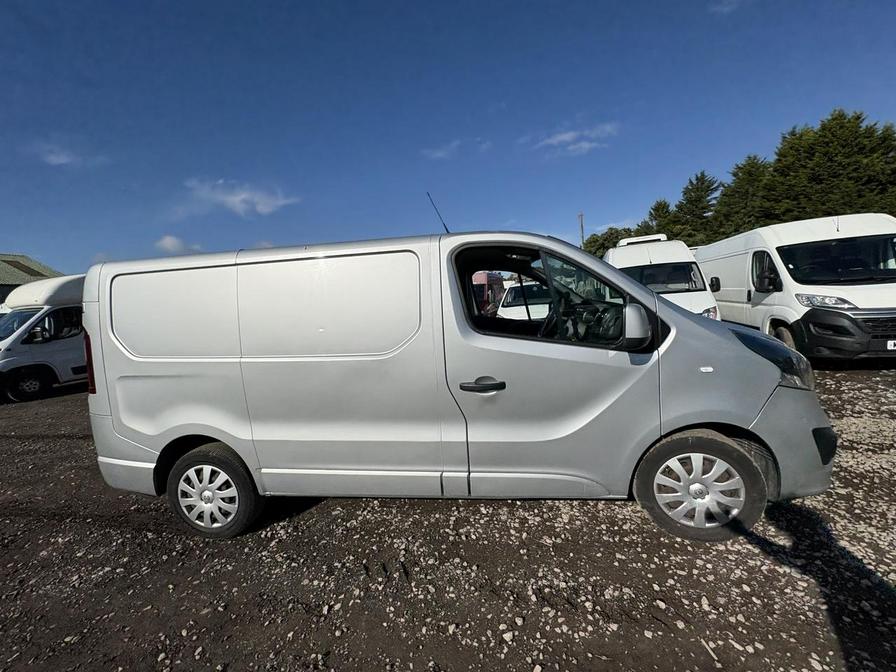 2018 Vauxhall Vivaro Vivaro 2700 Sportive CDTI – KY18EVX