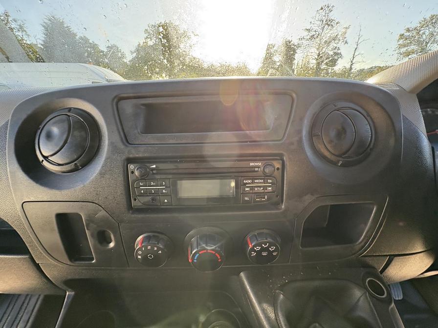 2015 Vauxhall Movano Movano F3500 L3H2 CDTI – DY65LXT