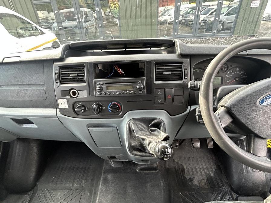 2007 Ford Transit Transit 100 15-Seat RWD – FY07WRT